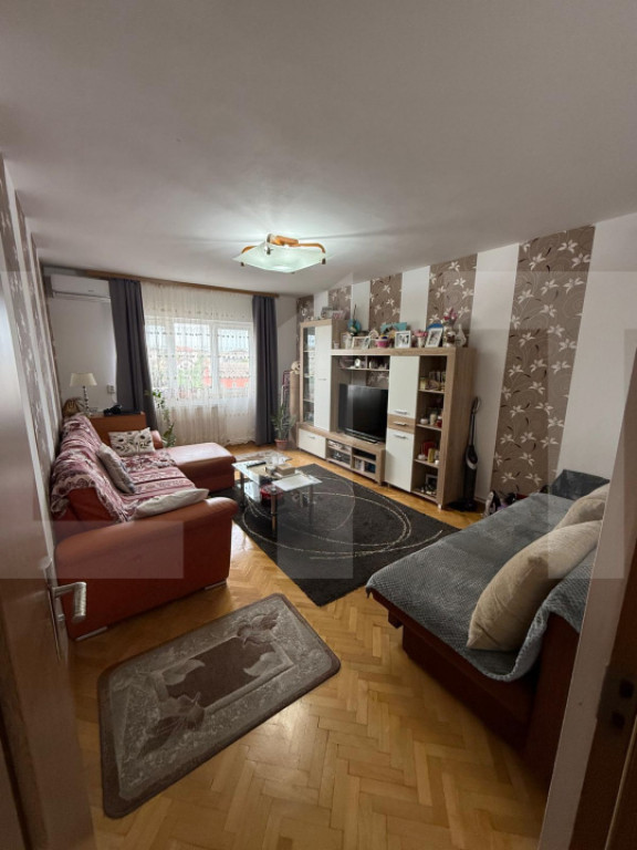 Apartament 3 camere, centrala proprie, zona Girocului