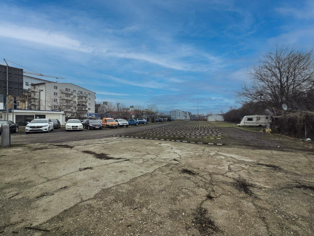 Teren De Inchiriat pentru Rent A Car Otopeni mp