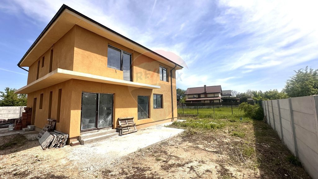 Casă nouă cu 6 camere | Balotești | Proximitate pădure