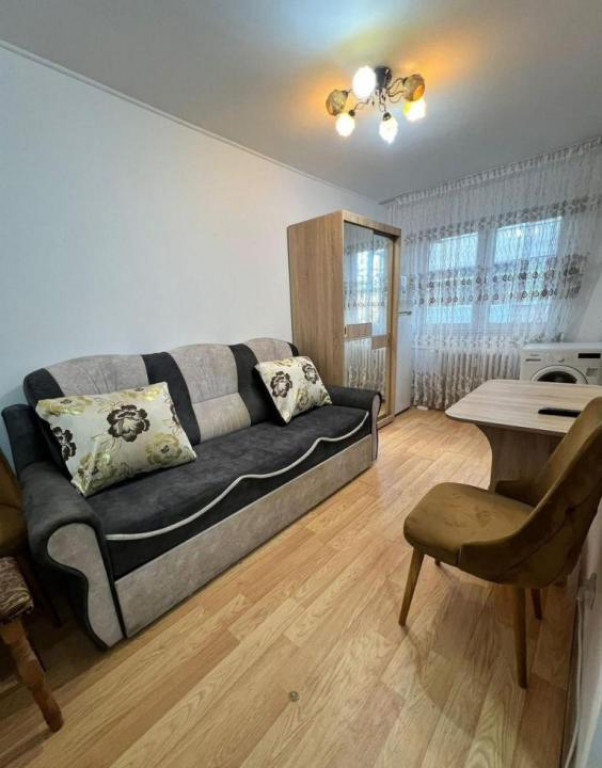 250euro!!!Libera! Garsoniera, Tatarasi, et 1/4!!