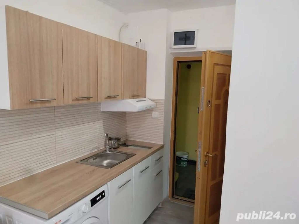 45500euro!!!Garsoniera renovata, et 3/4!Pacurari!