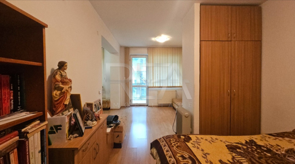 Garsonieră, etaj 2/4, Valea Ialomiței