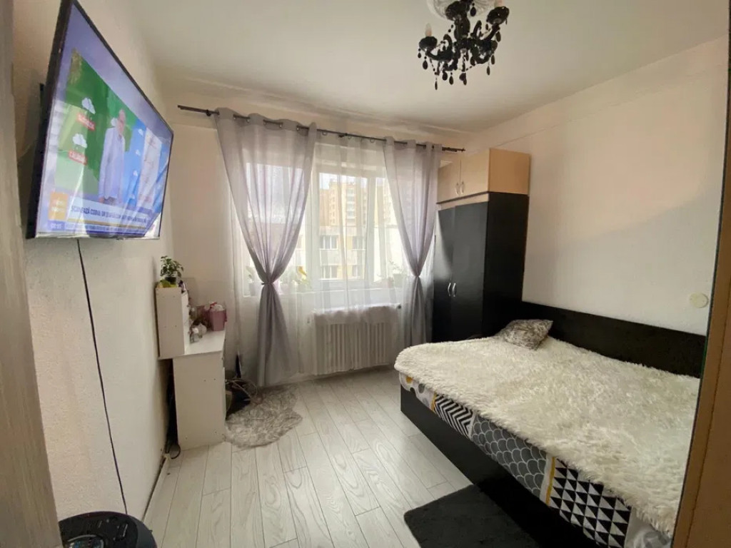 Garsoniera de vanzare, 24 mp - zona Tractorul
