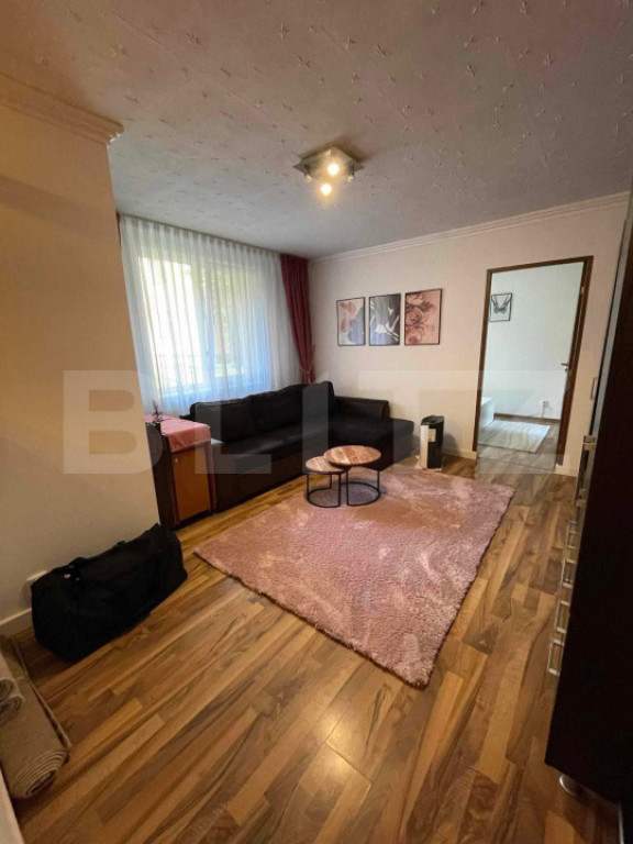 Apartament de 2 camere de vanzare, recent renovat.