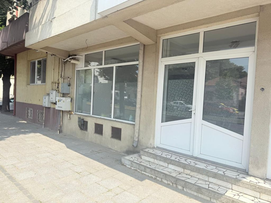 SPATIU COMERCIAL STRADAL | BLD MAMAIA | EXPUNERE EXCELENTA