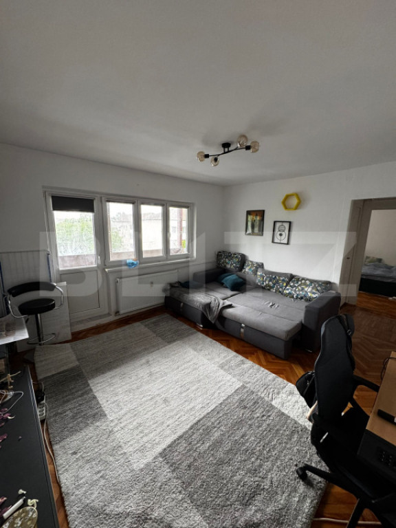 Apartament cu 2 camere, semidecomandat, confort 1 , Spita...