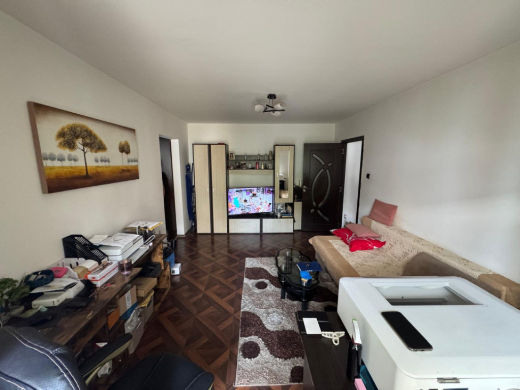 Apartament 2 camere, decomandat, 47 mp, zona Promenada Mall