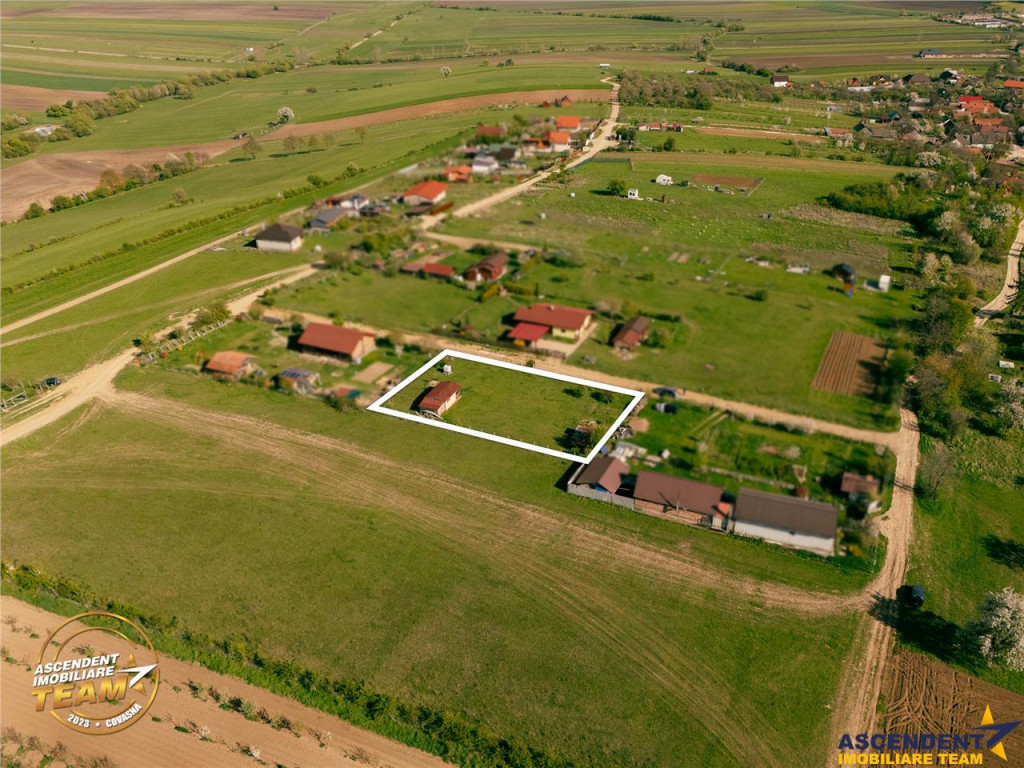 Casuta cu teren de 1.500 mp, Calnic, Covasna, la 10 minunte