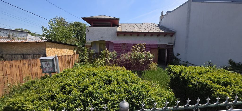 Casa de vanzare in Campina, zona centrala