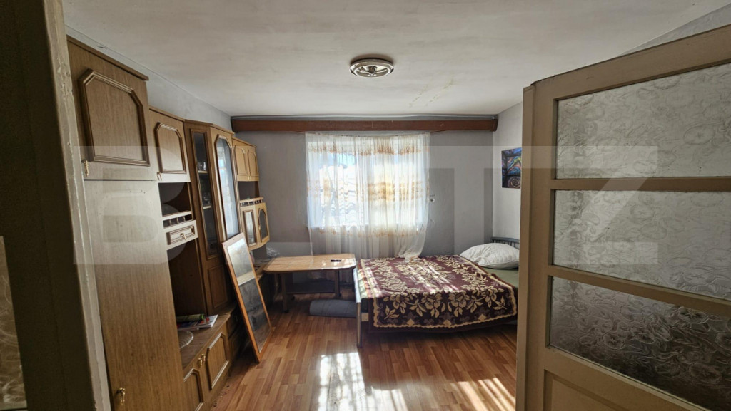 Casa 5 camere,2 bucatarii,curte si gradina,Blaj