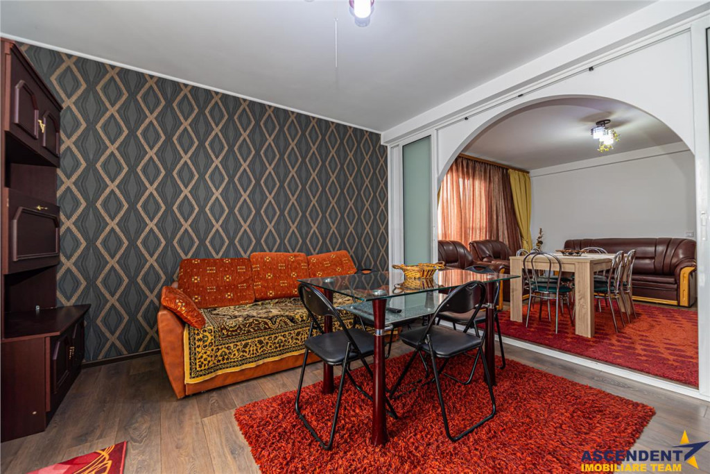 Apartament deosebit in zona Coresi, terasa mare, parcare, bo