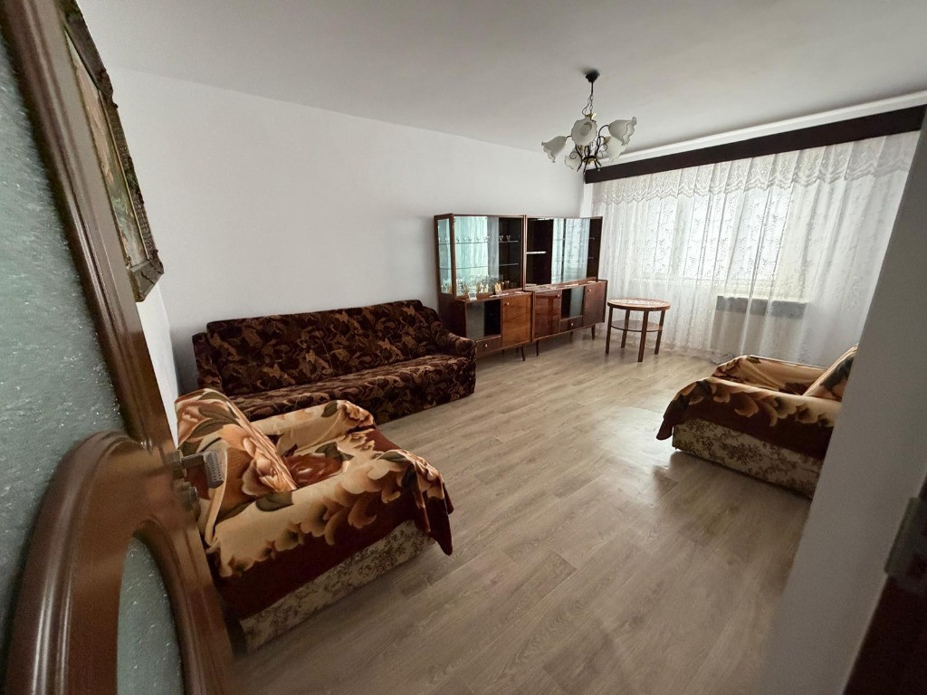 Proprietar, vand apartament cu 2 camere, decomandat, et. 4, Radu Negru