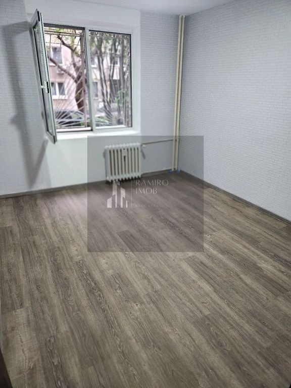 Apartament 4 camere, Cal.Rahovei/Cap.Ilina, spatios, renovat