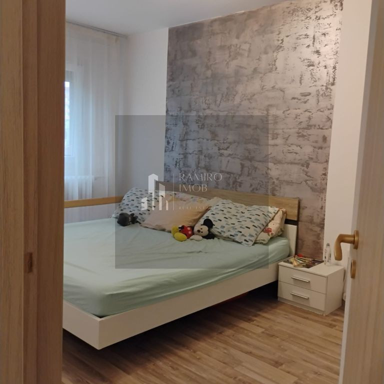 Apartament 3 camere Turnu Magurele / Constantin Brancoveanu