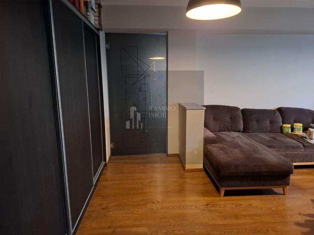 Apartament 3 camere Alexandru Obregia / Turnu Magurele
