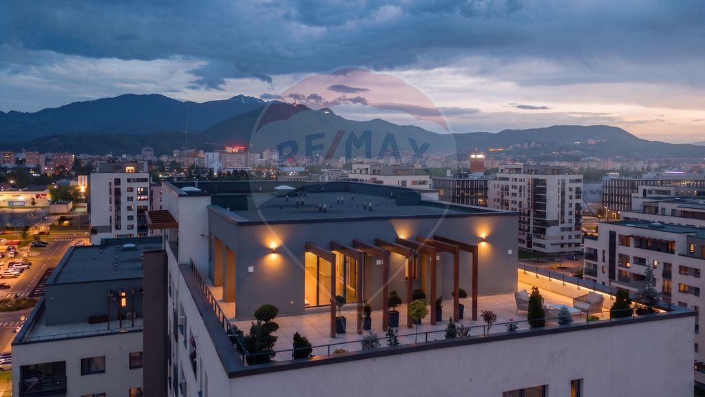 Penthouse Coresi | Vedere Tâmpa | 101mp utili+168mp tera...