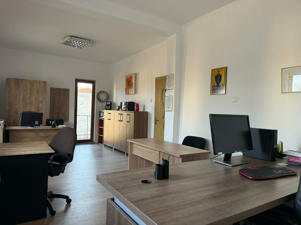 Spatiu birou -zona Patinia-Calea Manastur