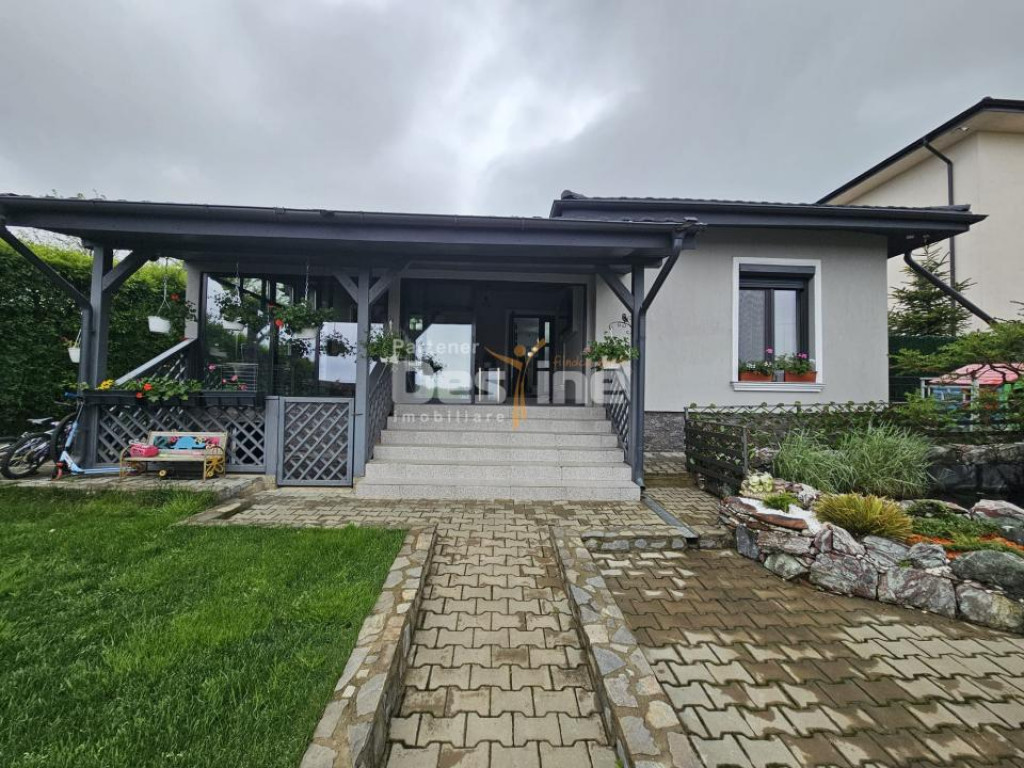 Casa de vanzare 120mp utili, 3 bai zona Valea Adanca-Mega Im