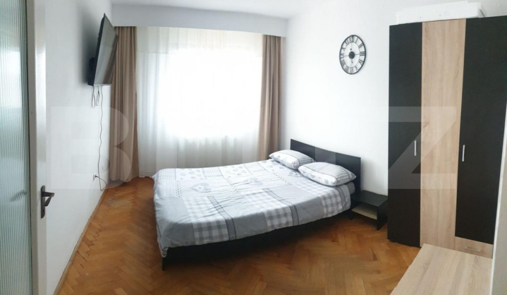 Apartament de 3 camere, decomandat, 74 mp, zona strazii Para