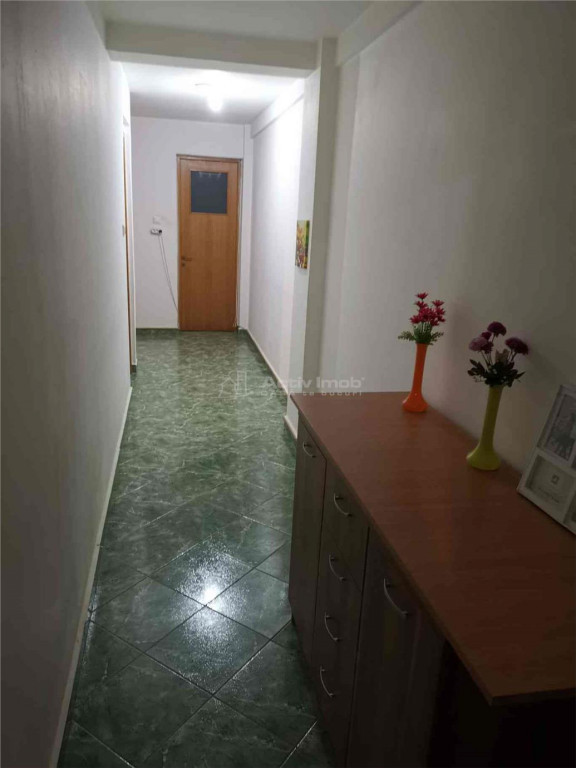 Apartament 3 camere 90 mp-Decomandat-2 Bai-Mobilat-Mega Imag