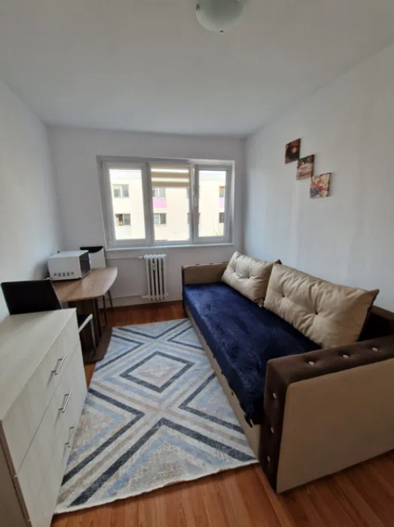 Apartament 2 camere - zona Tractorul