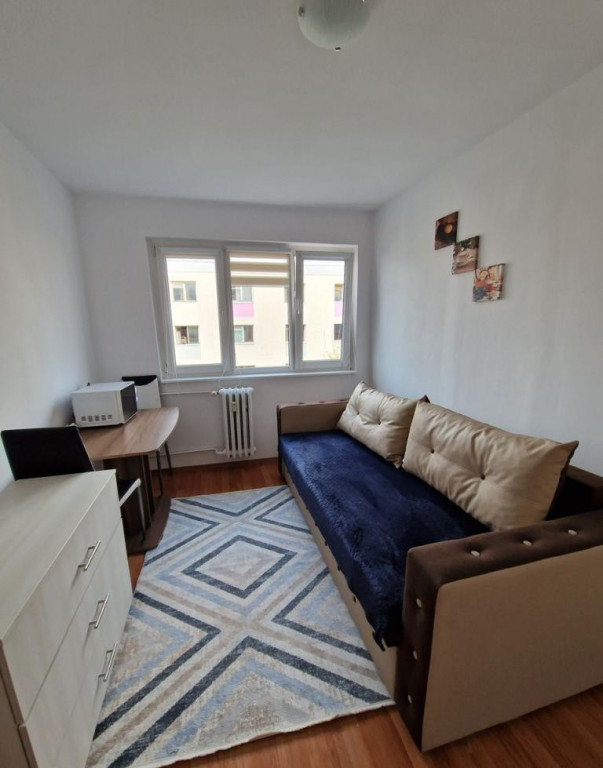 Apartament 2 camere-Tractorul-Contructorilor