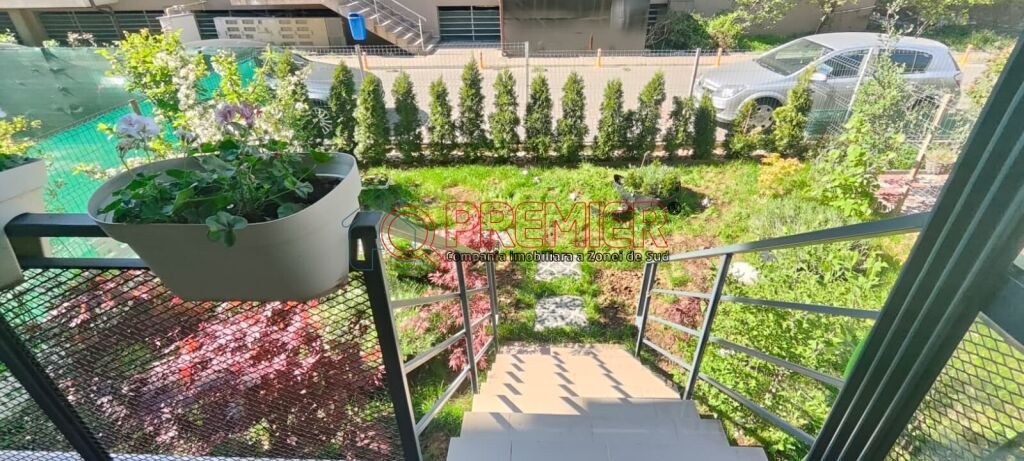 Apartament 2 camere decomandat + curte proprie 57 mp