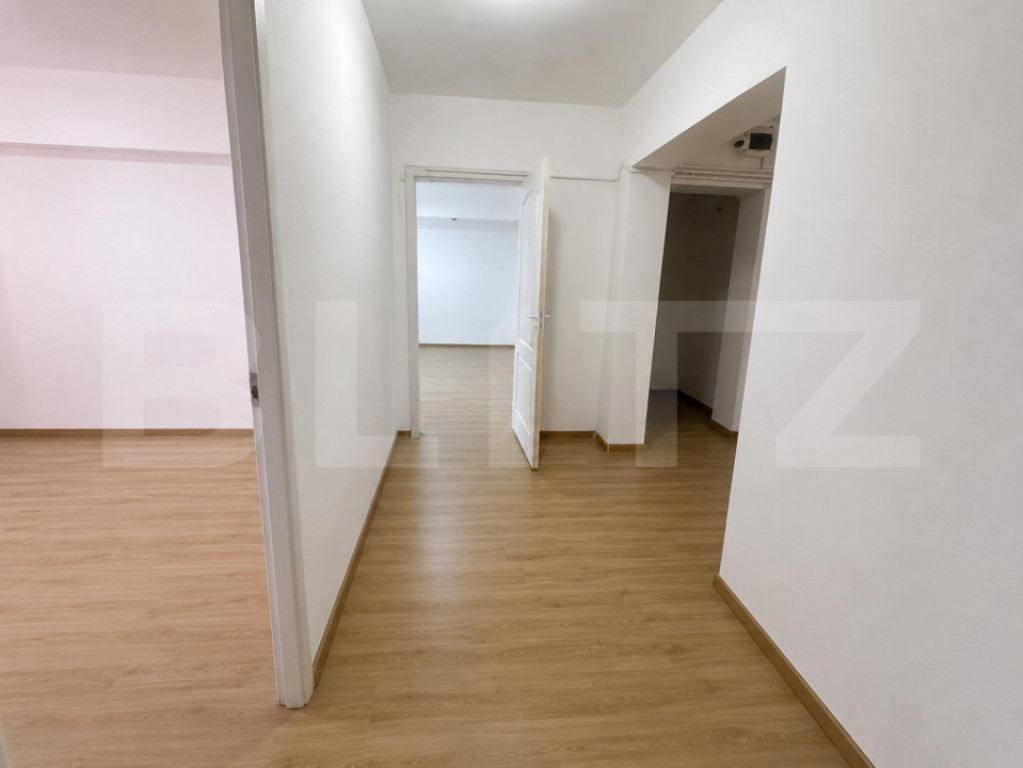 Spațiu comercial / birouri de închiriat – Zona Poli 2 ??
