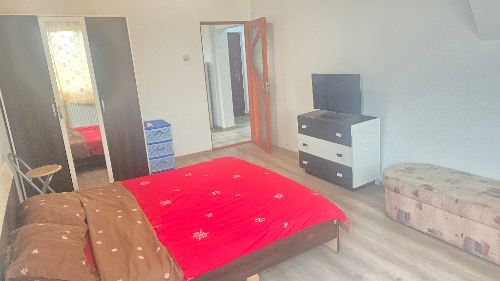 Vand apartament 2 camere, Deva, Kogalniceanu, decomandat, mobilat