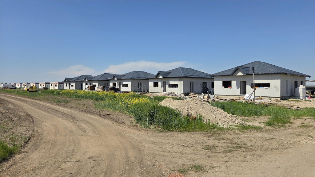 De vanzare Casă / Duplex