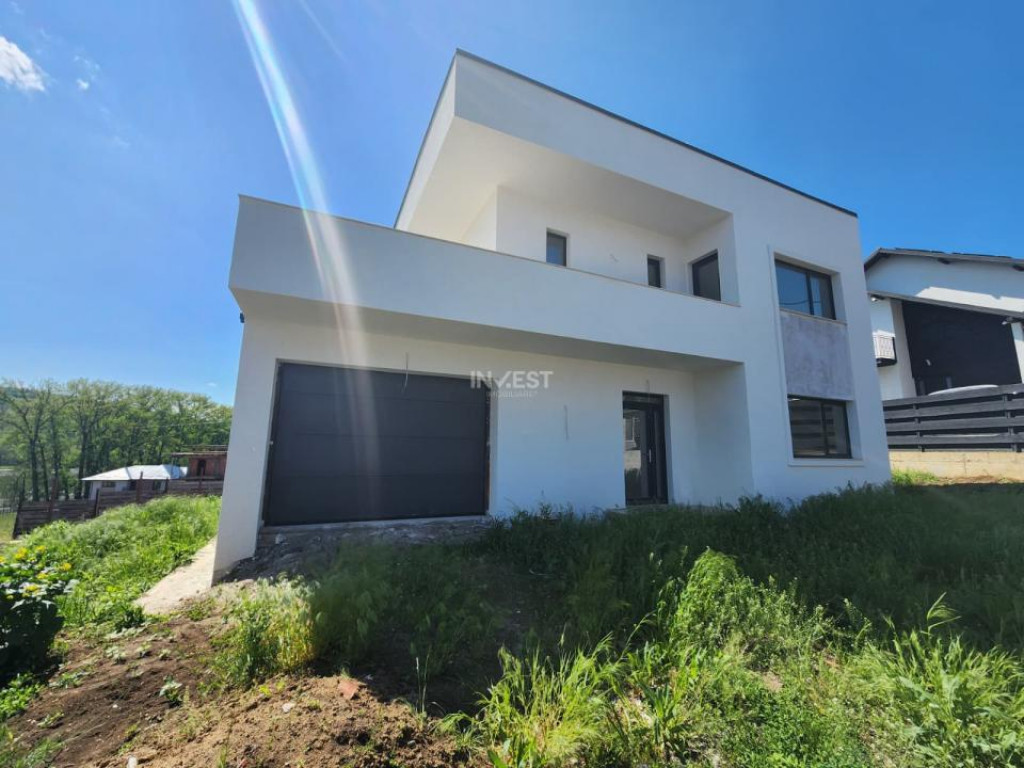 Casa individuala , 4 camere, 3 bai, garaj 26 mp , terasa 40