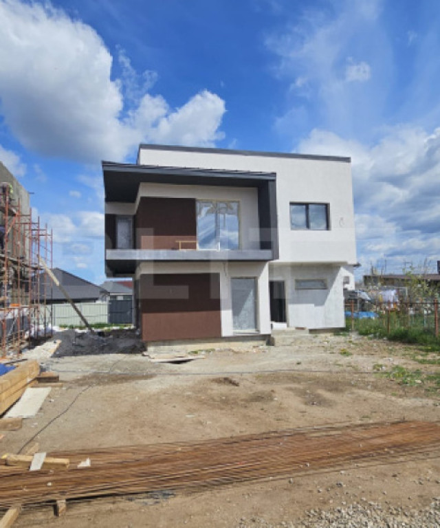 Casa/Villa , 5 camere, singur în curte, 960 mp teren- zo...