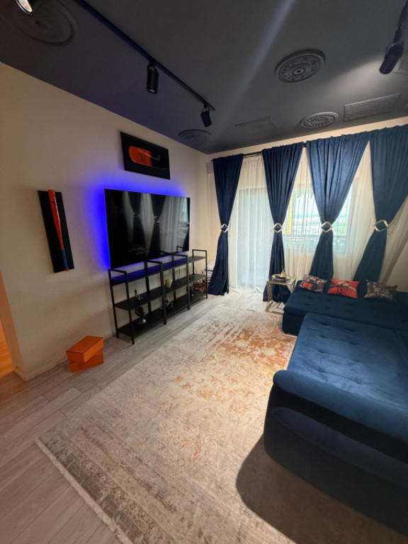 Apartament 3 camere, 83 mp, zona Calea Severinului - Promena