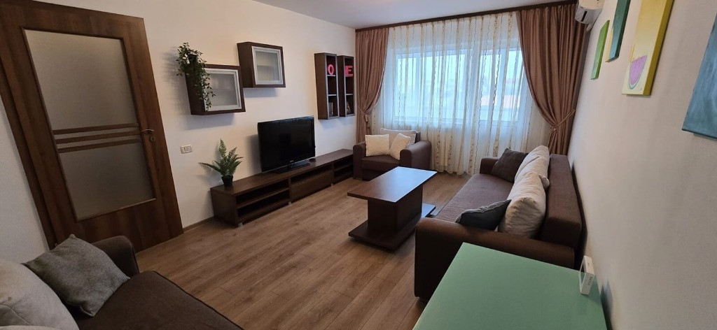 Ap 3 cam ultracentral, mobilat modern, 450 EURO