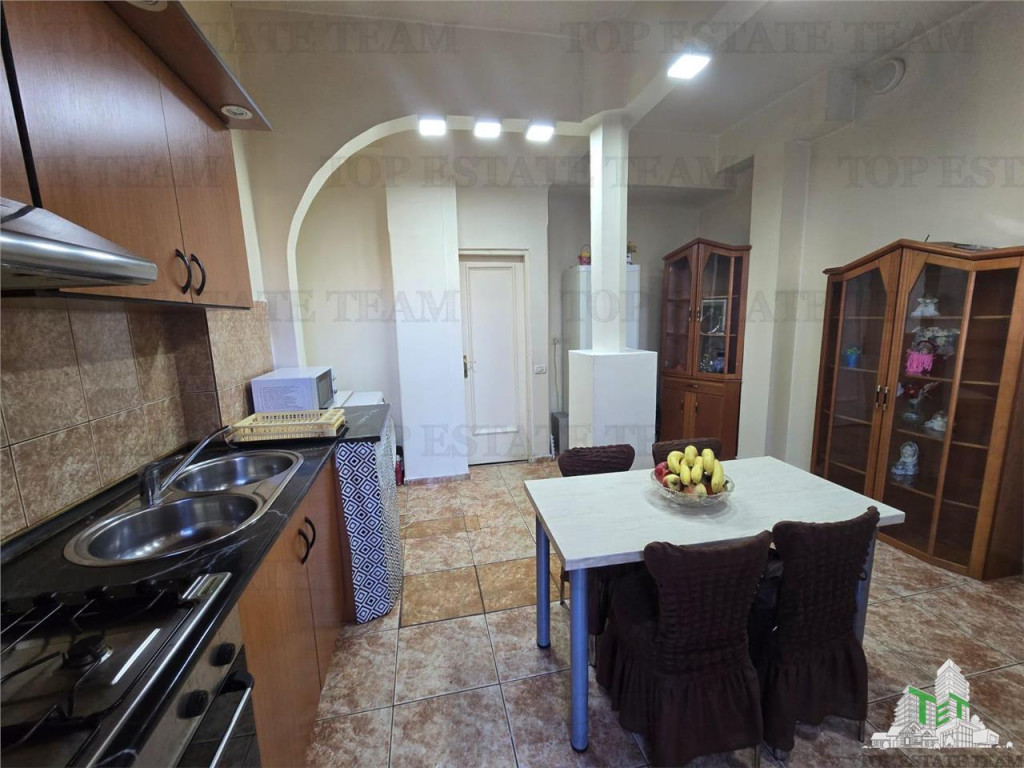Apartament central 110 mp | Ideal locuita sau birou | 4 came