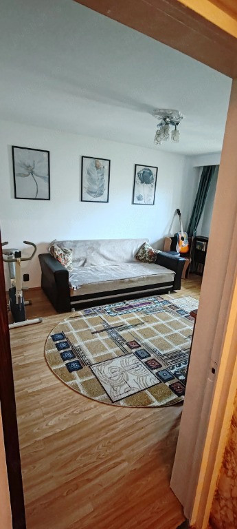 Apartament 3 Camere Tineretului-1980-Decomandat-Metrou