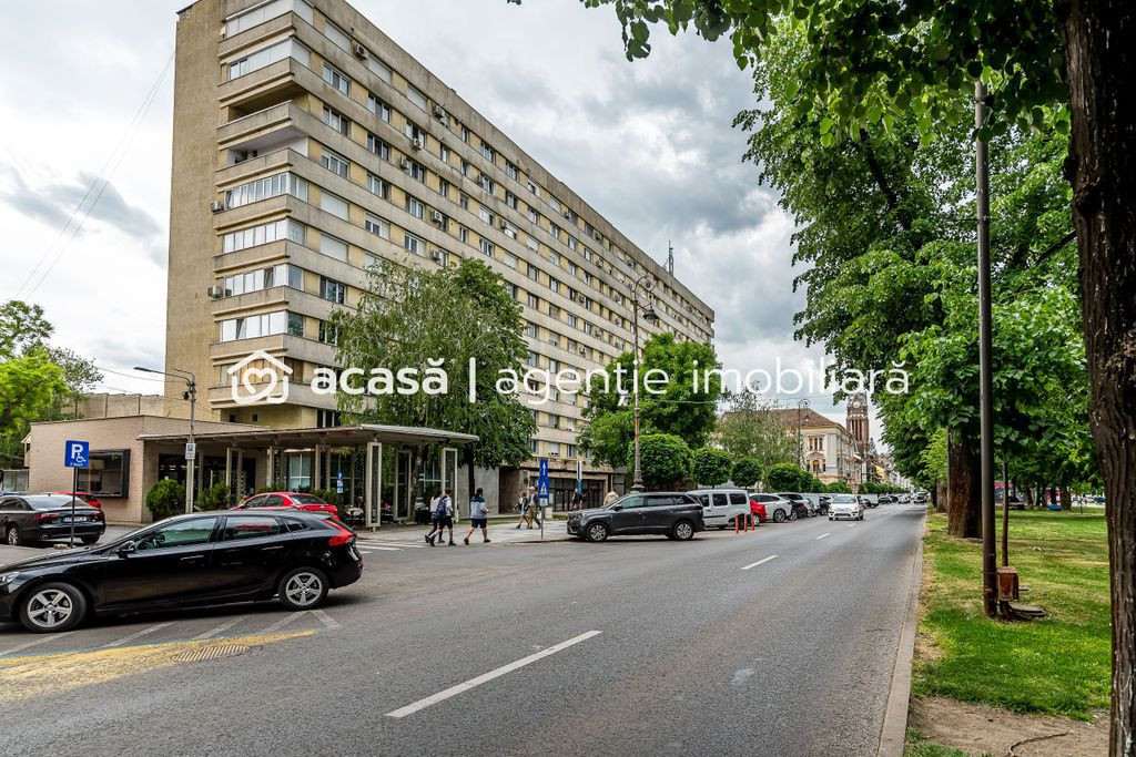 78.900 EURO! Apartament 2 camere, etaj 2, bloc cu lift, L...