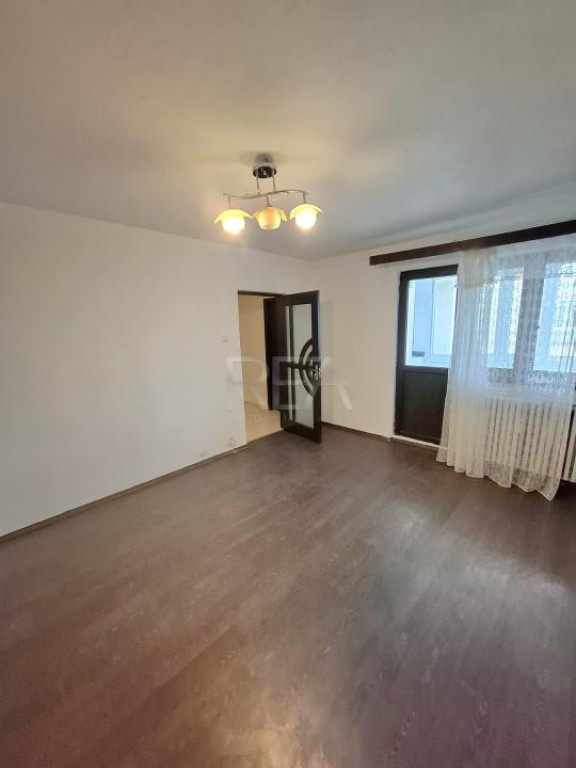 2 camere, 50mp, bloc anvelopat-Drumul Taberei, Mall Plaza