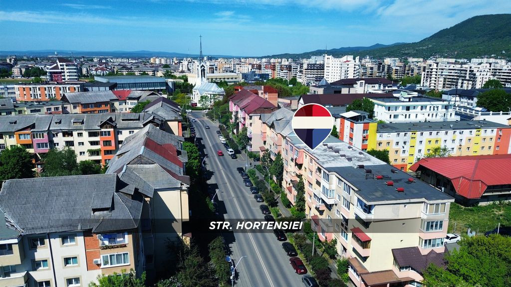 OCAZIE!!! Apartament cu 3 camere, 2 bai et. 2 Str. Horten...