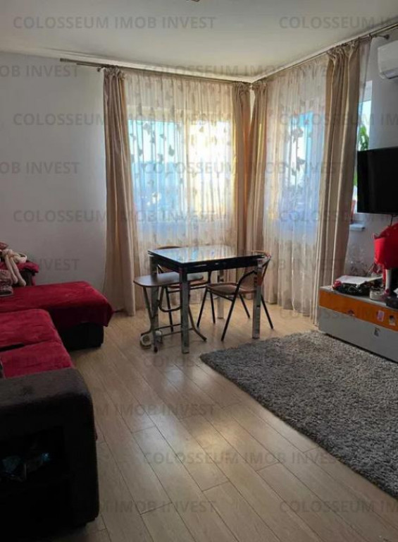 Apartament 4 camere, decomandat - zona Sanpetru