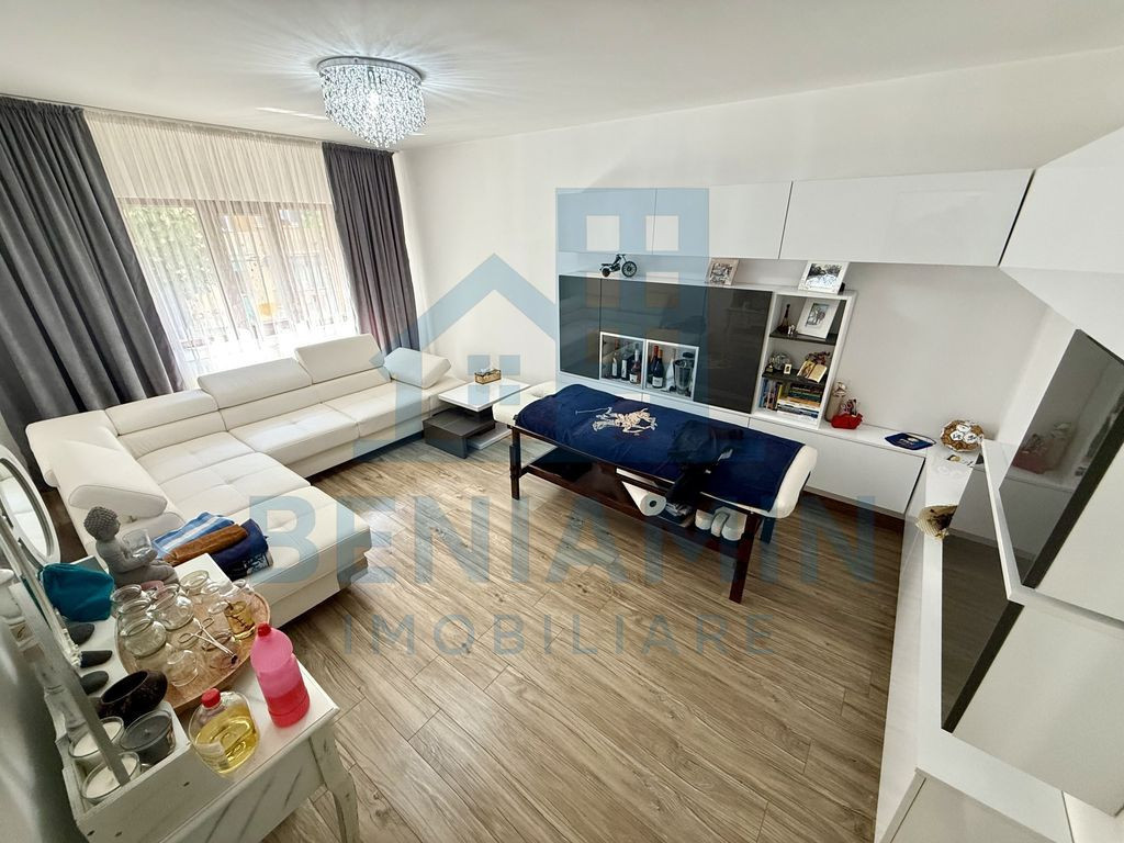 2 decomandate - etaj 1 - 52mp - 1980 - renovat - Craiovit...