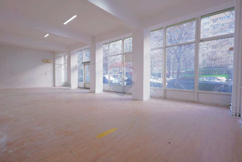 Spațiu comercial de 212mp de închiriat în zona Pantelimon