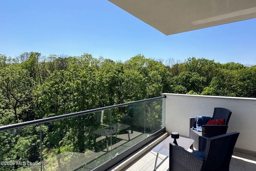 Greenfield - 2 camere 54 mp terasa 8.3 mp, parcare, la Pa...
