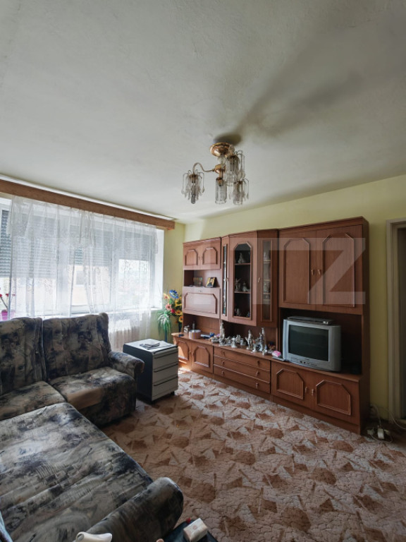 Apartament 3 camere, 57 mp, zona Micro 1