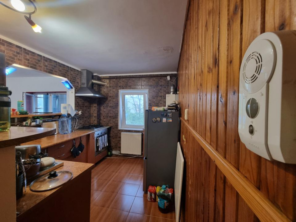 Centru- SIF MOLDOVA- Primărie- Apartament 2 camere la etaju