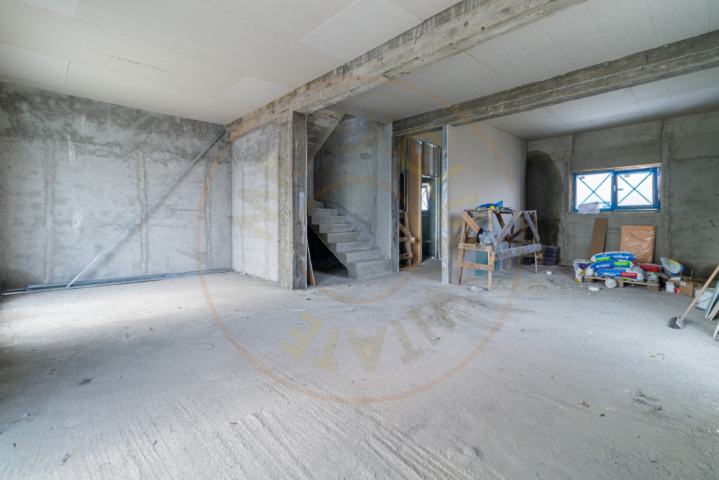 Casa Corbeanca ,curte generoasa, terasa si loc de parcare