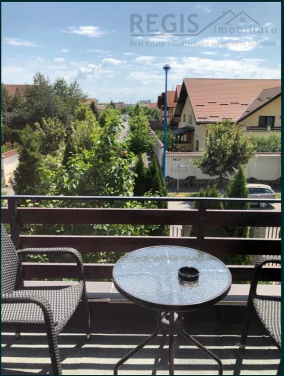 Garsoniera moderna la casa Tractorul