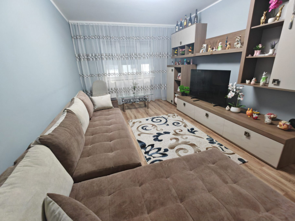 Apartament 2 camere de vanzare in zona KM-5