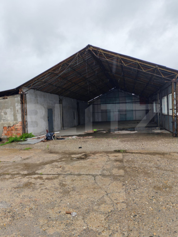 Hală de inchiriat, cu suprafața de 280 mp, Bistrita