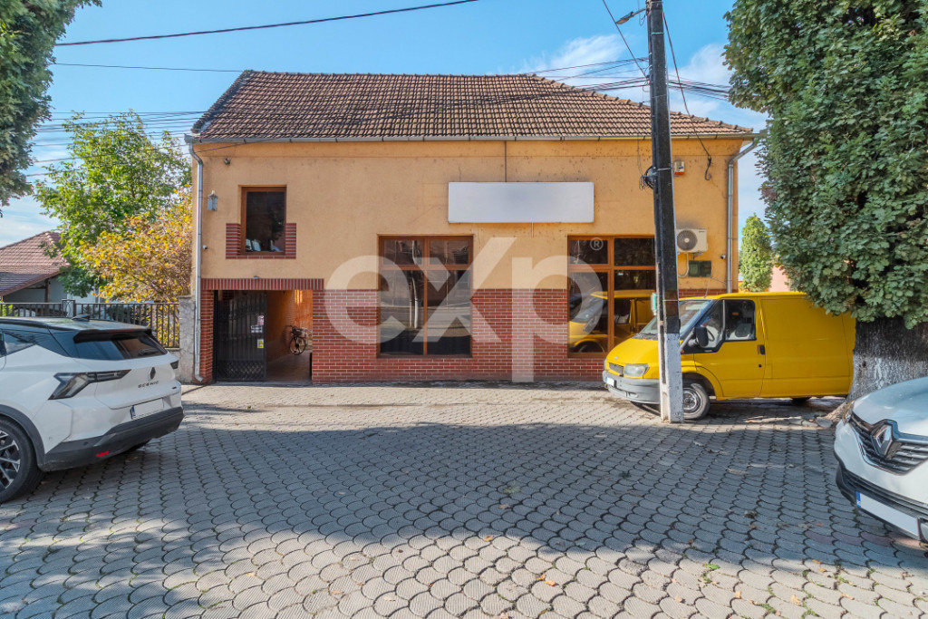 Spațiu comercial, zona centrală Aleșd, județul Bihor